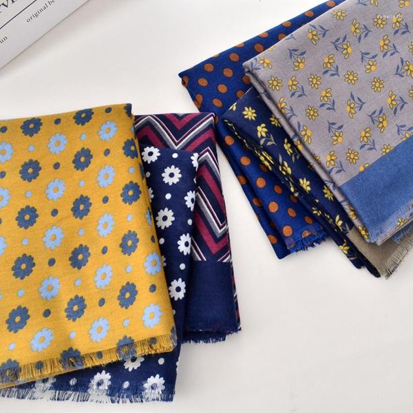 Sciarpe Eleganti sciarpe da donna Sciarpa quadrata floreale firmata Bandana Bandane da uomo Scialle estivo da donna Collo da donna