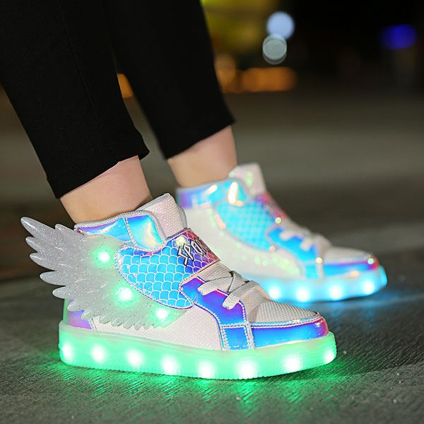 Elbise Ayakkabıları Aydınlık Çocuk Ayakkabıları Moda Sokak Hip-Hop Kız Erkek Yanıp Sönen Sneakers USB Şarj Edilebilir Kaykay Ayakkabıları Günlük Spor Ayakkabıları 230630