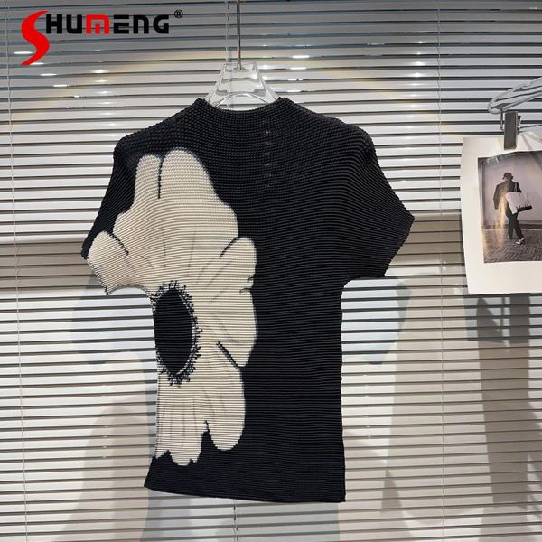 Женские футболки, черный топ с круглым вырезом, лето 2023 г., ниша, цветок лотоса, элегантная рубашка, эластичная облегающая футболка с коротким рукавом