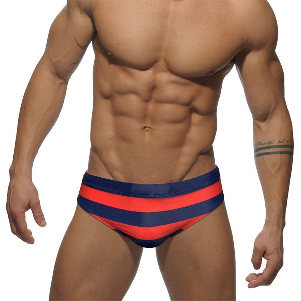 Costumi da bagno da uomo Sexy Uomo a righe Estate Vita bassa Costume da bagno Bulge Pad Costume da bagno da spiaggia Moda maschile Sport Homme Surf Slip da bagno 230630