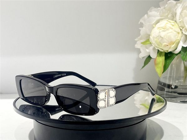 Nuovi occhiali da sole di design alla moda 0096D piccola montatura quadrata con abbellimento di diamanti occhiali di protezione UV400 decorativi in stile semplice e popolare