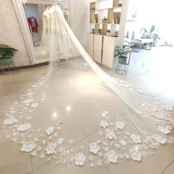 Romantische Brautschleier mit Blumen und Perlen, 3 Meter lang, einlagig, Hochzeits-Hearwear, kathedralenlange Braut-Kopfbedeckungen