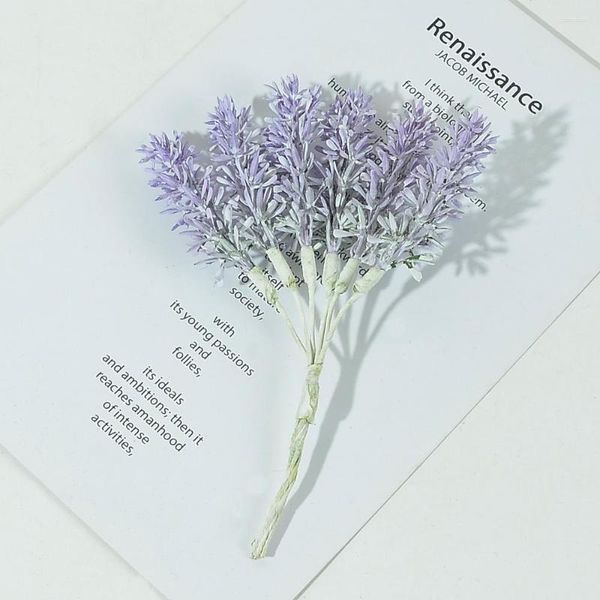 Fiori decorativi 6/30pcs mini plastica artificiale lavanda bouquet di fiori finti per la casa decorazione di nozze ghirlanda fai da te fatta a mano scrapbooking