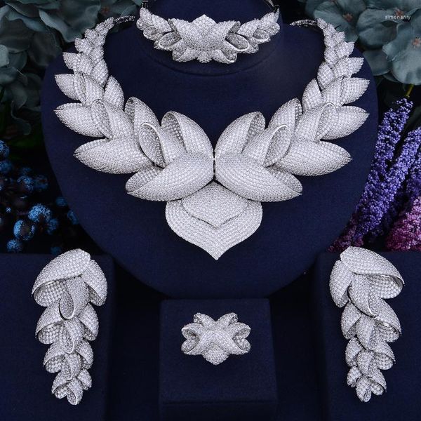 Colar Brincos Conjunto KellyBola Luxo Lótus Zircão África Índia Pulseira Anel 4PCS Dubai Nigéria Senhoras Nupcial Casamento Stre22