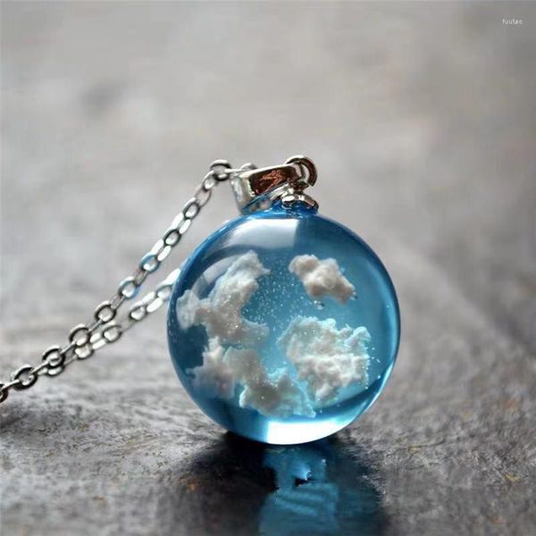 Anhänger Halsketten Chic Transparent Harz Rould Ball Mond Halskette Frauen Blauen Himmel Weiße Wolke Kette Mode Schmuck Geschenke