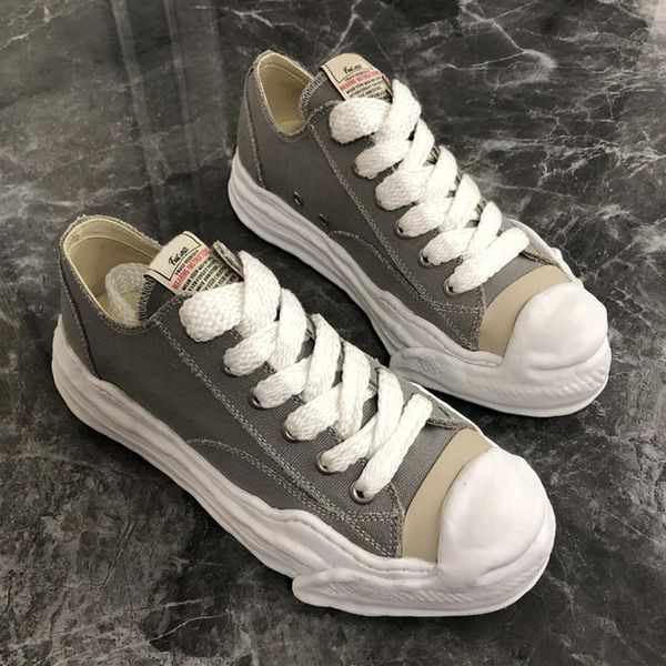 MMY Maison Mihara Yasuhiro Hank tênis baixos sapatos baixos unissex Canvas Trainer com cadarço em forma de dedo do pé para mulheres design de luxo2590