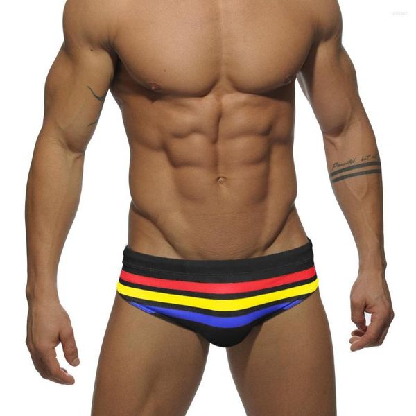 Shorts masculinos WK17 Praia Sexy Cintura Baixa Homens Swimwear Swim Trunks Briefs Biquínis Natação Maiôs Verão Gay Ternos de Banho