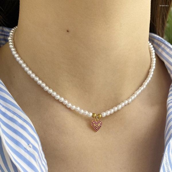 Collane con ciondolo Collana con perle imitazione cuore in rame smaltato con pavé di rame per donna Chiusura in acciaio inossidabile Qualità eccellente ed elegante