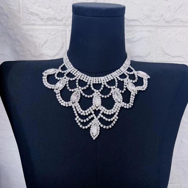 Цепи модные роскошные большие кристаллы кулон-капелька ожерелье для женщин преувеличивают мигающие многослойные украшения со стразами
