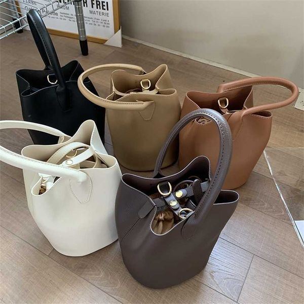 Edizione coreana Inizio autunno Soft Face Fashion Versatile Secchiello Borsa a cavallo obliqua Nuovo prodotto Borsa a spalla singola Inventario 399