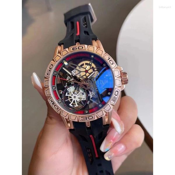 Orologi da polso Orologio al quarzo da uomo Hollow Non meccanico Moda Casual Quadrante grande Bagliore Cinturino in silicone Sport Maschile Reloj Hombre