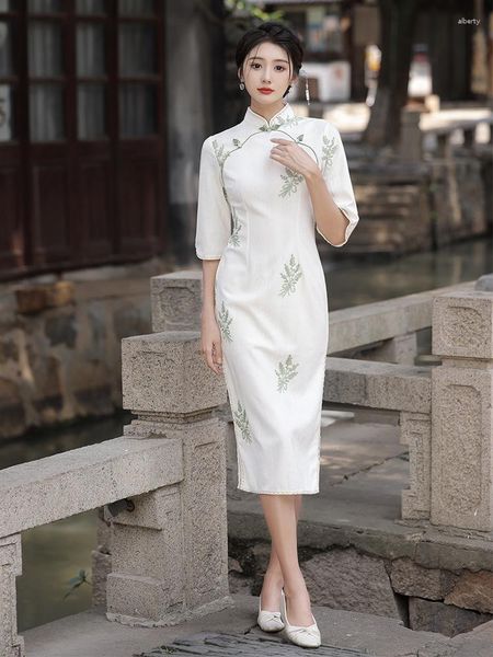 Abbigliamento etnico FZSLCYIYI Autunno Ricamo Chiffon di media lunghezza Cheongsam Classico Manica svasata Donna Aodai Qipao Abito cinese Femme