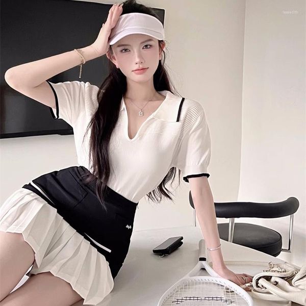 Frauenpullover 2PCS Koreanischer Stil Sport T-Shirt Rock Anzug Weiß Kurzärmeliger Pullover Frauen Sommer Top Sexy Plissee Zweiteiliges Set