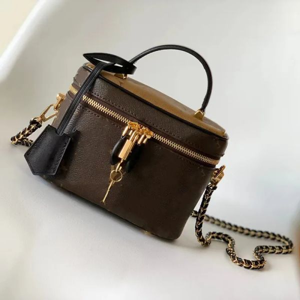 10A Bolsa Qualitay Bolsa Crossbody Bolsas laterais de couro de cor dupla para mulheres Carteira crossbody Vanity Oval Estojo cosmético sólido com alça de ombro com corrente de bloqueio 45165