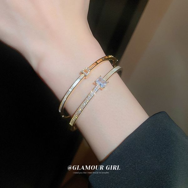 Ouro real galvanizado zircão letra quadrada pulseira japonesa e coreana luz luxo high-end namorada pulseira moda versátil jóias femininas