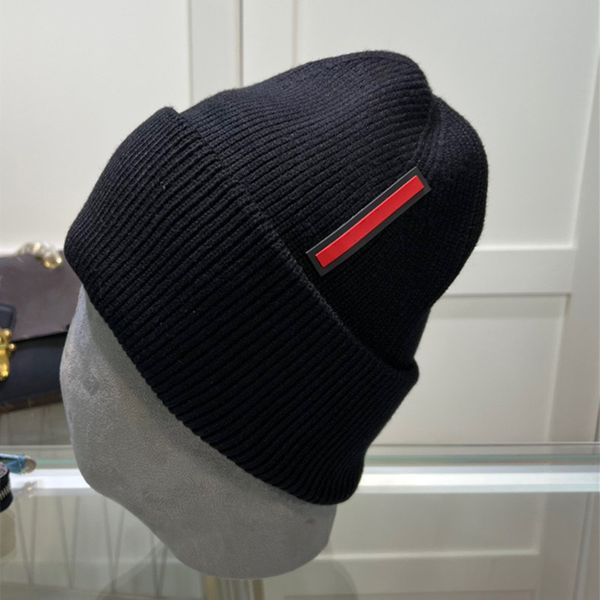 Gorros de luxo designer chapéu cor sólida feijão de inverno homens e mulheres design de moda chapéus de malha queda de lã boné carta jacquard unisex chapéu de crânio quente