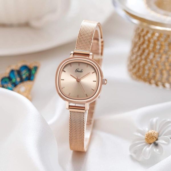 Armbanduhren Damen Leichte Luxus Hochwertige Einfache Anmutige Kleine Quadratische Platte Ins Design Student Wasserdichte Goldene Uhr