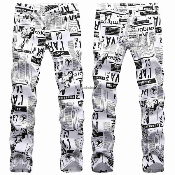 Jeans masculinos Mens de alta qualidade Street Fashion Prints Jeans Slim-fit Stretch Denim Calças Jornal Pintura Festa Jeans Cool Casual Jeans; L231003