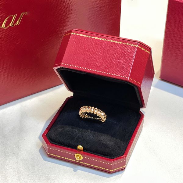 Designer de luxo Rivet Rings pregos para homens homens Titânio Aço inoxidável Marca de moda de moda Ringue listrado Casal de 18k Gold Silver Plated Holiday Jewelry Gift