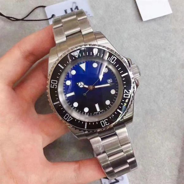 Divers klassische große 44 mm automatische mechanische Uhr Ankunft der Ware wird blaues Luxusdesign zwischen männlichem Tischwasser226U