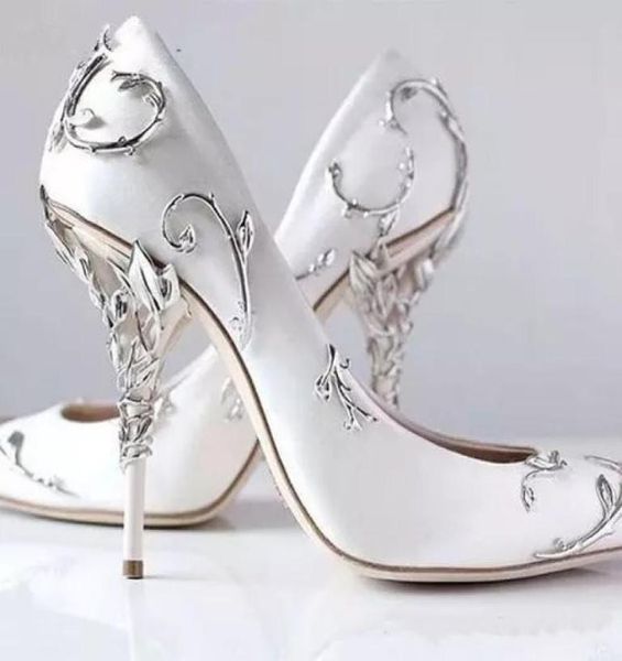 Белые женские свадебные туфли с декоративными филигранными листьями, закручивающимися естественным образом на каблуке, шикарные атласные туфли на шпильке, туфли-лодочки Eden Bridal6131492
