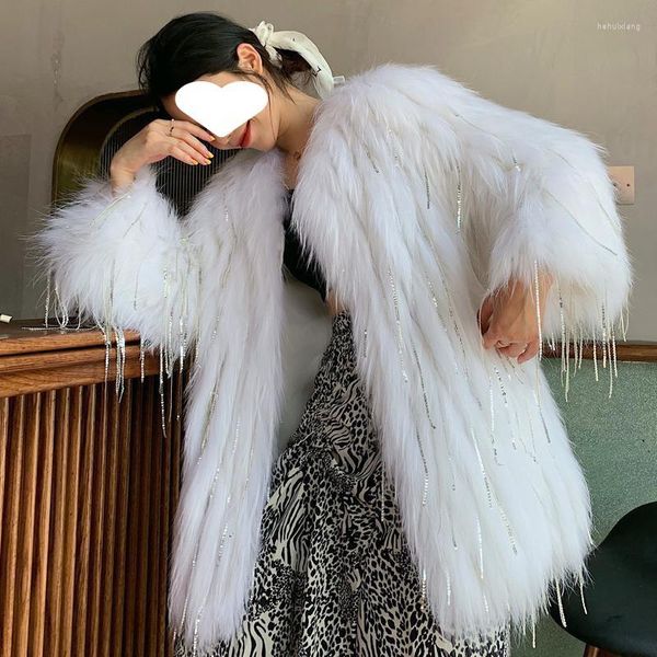 Cappotto da donna in pelliccia di visone con nappa di procione intrecciata con strass per medio e lungo termine leggero 2023 inverno aderente aderente reale Fas