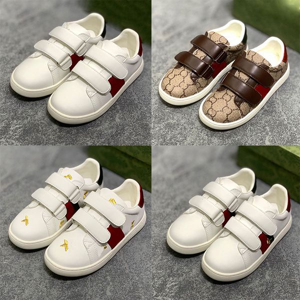 Klassischer Ace-Leder-Sneaker für Kleinkinder, Designer-Freizeitschuhe mit besticktem Aufdruck, rosa Mode-Sneaker, mit Sternen, Bienen bestickte schwarze, weiße Turnschuhe mit Nieten