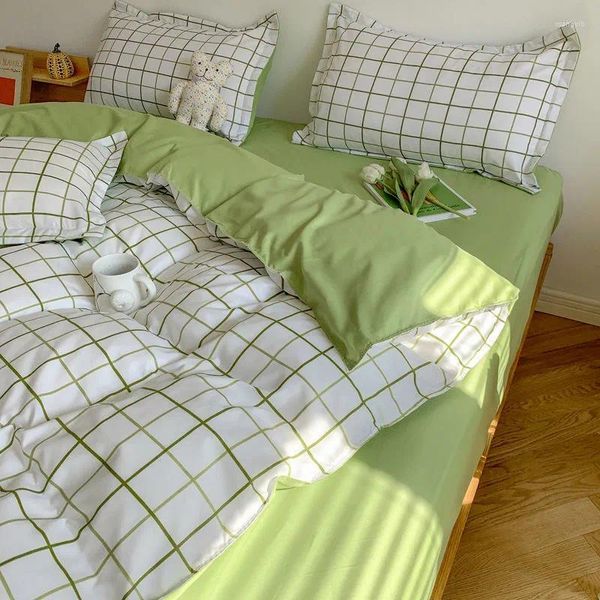 Set di biancheria da letto Set federe singole doppie Copri lenzuola per ragazze Lenzuola con piumino Stile Ragazzi Semplice Kit piatto verde Letto singolo Grigio