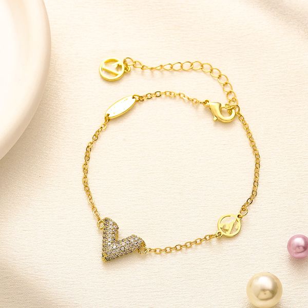 Designer Chain Armbanden Vrouwen V Brief Dubbellaags Bangle Verguld Roestvrij Staal Liefhebbers Geschenken Polsbandje Manchet_voghion.com