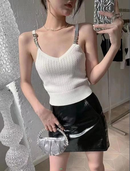 Aksesuarlar GZ Tasarımcı Tank Top Crop En İyi Camis Suskepler Moda Tasarımcı Kadınlar Tişört Yüksek Kaliteli En Yeni Kadınlar Kısa Kollu Yuvarlak Boyun CO