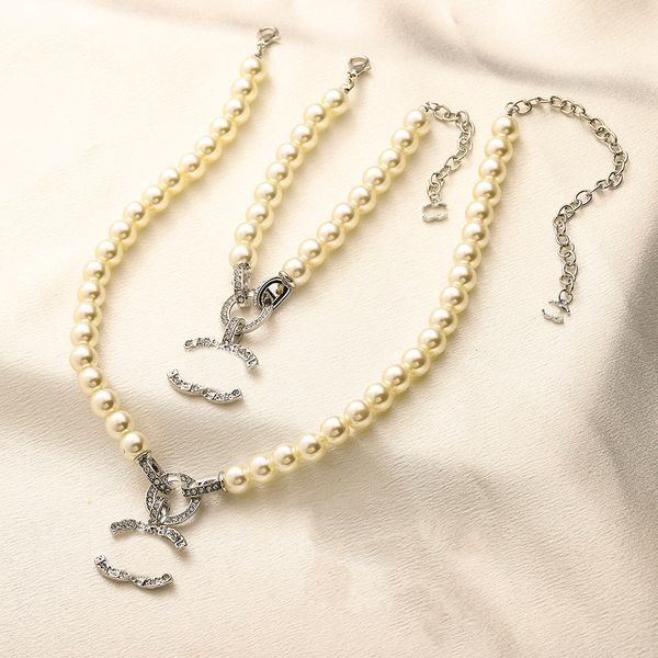 Moda letras luxo designer colar pulseira conjunto de jóias feminino 18k banhado a ouro colar de aço inoxidável pulseira presente de aniversário presente de feriado