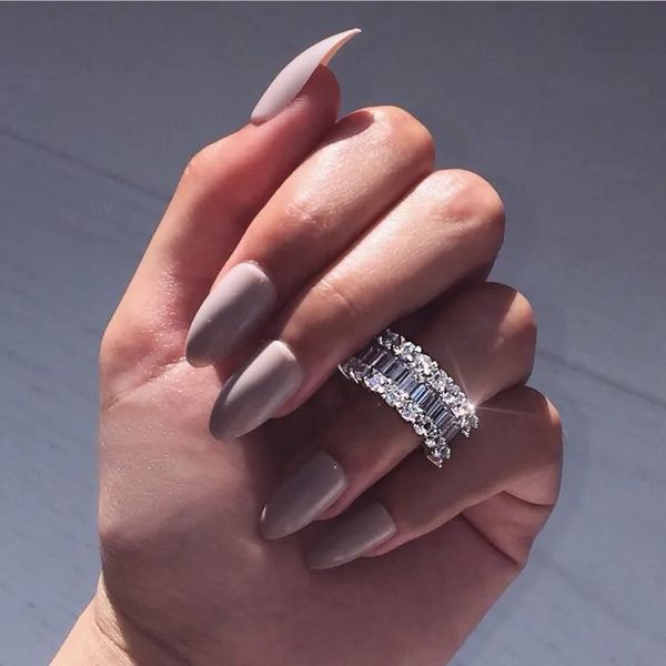 Anéis linda prata selecionada CZ diamante anel de dedo jóias de luxo 925 prata esterlina anel de noivado artesanal pulseiras de prata para fornecimento de jóias