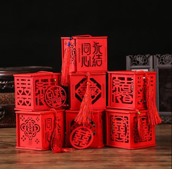 Подарочная упаковка, множество стилей, деревянные китайские коробки для двойного счастья, свадебные коробки, коробка конфет, красный классический сахарный футляр с кисточкой, 6,5X6,5X6,5 см, SN4230