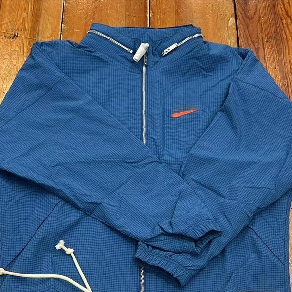 Erkek Tasarımcı Ceketler Uzun Kollu Rüzgar Yasağı Erkekler Hoody Sweatshirt Su geçirmez Spor Ceket Hoodies Açık Sıradan Mavi Trençkotlar Eğitim Güneş Koruyucu Giysileri