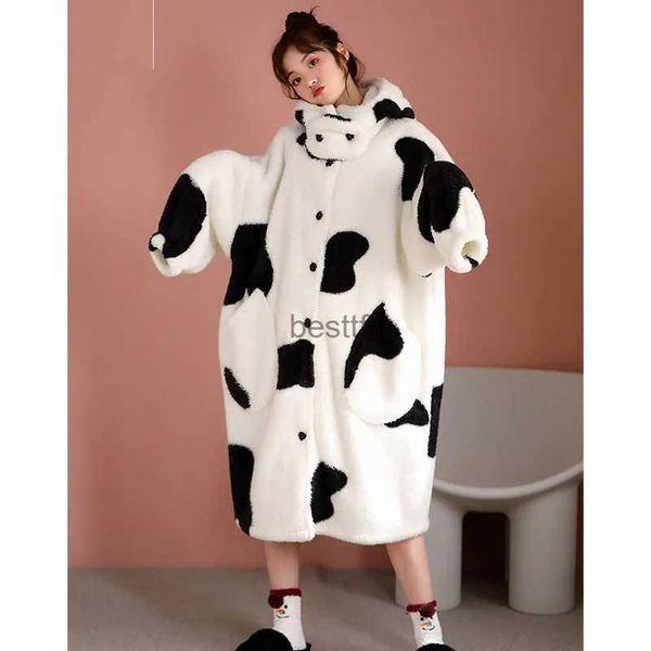 Salotto da notte da donna Cute Cow Robe Donna Autunno Inverno Coral Fleece Abito da notte Con cappuccio Accappatoio lungo Ladie Addensare Calda flanella Abbigliamento per la casaL231005