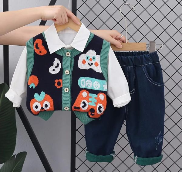 Conjuntos de roupas Menino Primavera Outono Roupas Terno 2023 Moda Cartoon Tiger Sweater Colete + Camisas + Calças 3 Pcs Infant Outfits Criança Crianças Traje 230927