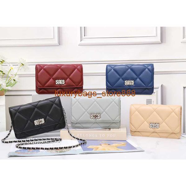 2023 Schafe Damen Duftender Wind Oblique Straddle Neue Mode Freizeit Stickerei Kette Kleine Quadratische Tasche Handtasche Fabrik Großhandel Einzelhandel