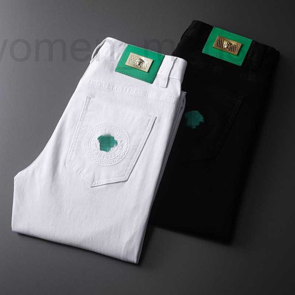 Herrenjeans Designer 2022 Sommerjeans Herren vielseitig schwarz und weiß zweifarbig Baumwolle elastisch kleine Füße schmal sitzend koreanische Stickerei Medusa D45I