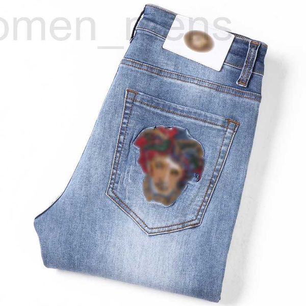 Herren Jeans Designer Herbst 2021 Neue Medusa Jugend Small Foot Casual Jeans Fan Sizhe bestickte elastische Slim Fit Herrenhose 81JZ