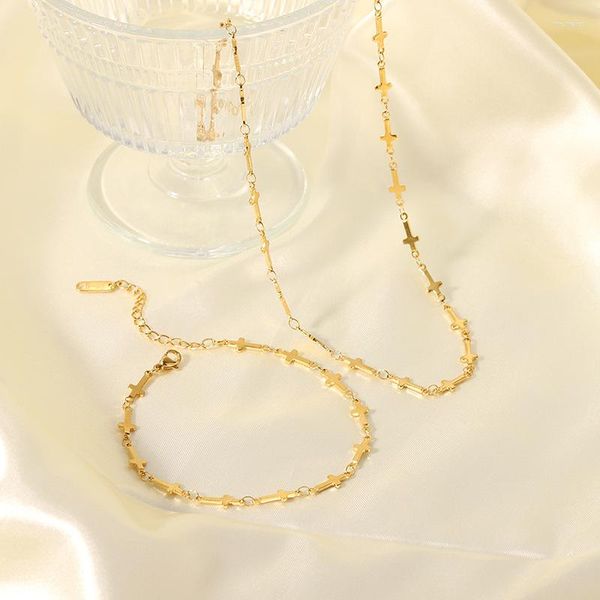 Collana Orecchini Set Moda Ins Oro 18 carati Placcato PVD Bracciale croce in acciaio inossidabile con sorriso per le donne Non appannamento Impermeabile Festa nuziale