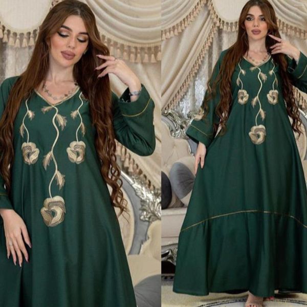 Ethnische Kleidung MT062 Muslimischer Naher Osten Dubai Abaya bestickt Verkauf Spot Temperament Kleid Kaftane für Frauen