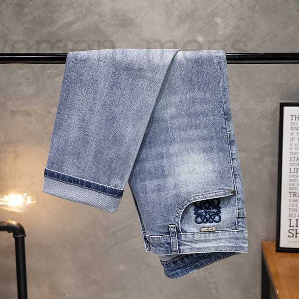Calças de brim masculinas designer quente jeans para homens magro encaixe calças perfuradas bordado em relevo moda homem fino verão ubhj