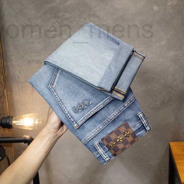 Herren-Jeans, Designer-Jeans für Herren, Preußischblau, leicht, luxuriös, geprägt, lässig, vielseitig, Slim-Fit, kleine gerade Röhren-Denim, lange Hose, QZOB