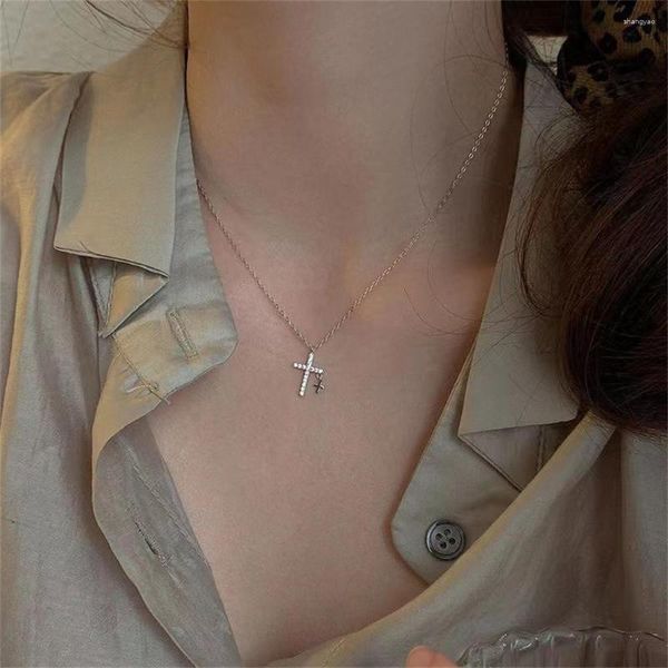 Anhänger Halsketten Vintage Doppel Kreuz Halskette Mode Zirkon Kristall Acryl Für Frauen Partei Schmuck Elegante Kette Geschenk