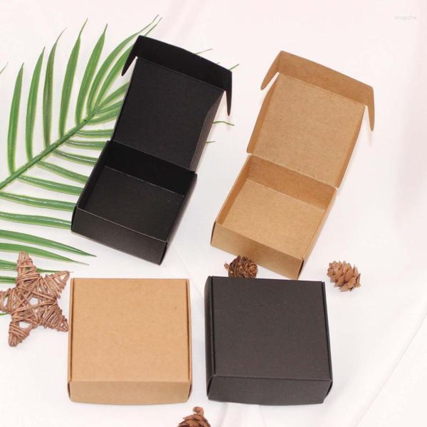 Envoltório de presente 100 pcs preto kraft papel artesanato caixa pequena embalagem de papelão de sabão branco / pacote marrom doces jóias embalagem