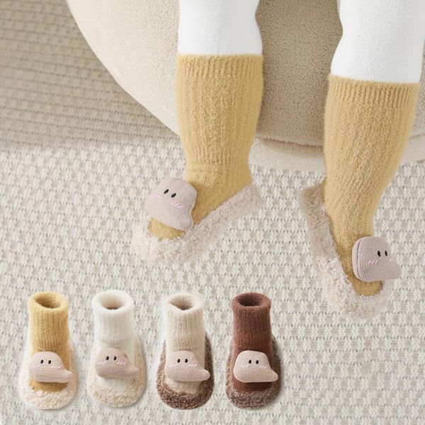 Primeiros caminhantes nascidos bebê andando meias sapato outono inverno engrossar quente bonito dos desenhos animados piso socken infantil crianças sola de couro