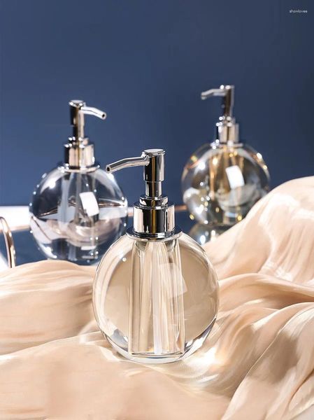 Set di accessori da bagno Accessori Bottiglia di disinfettante per le mani Luce Stampa di lusso e gel doccia in bottiglie separate Tazza per collutorio