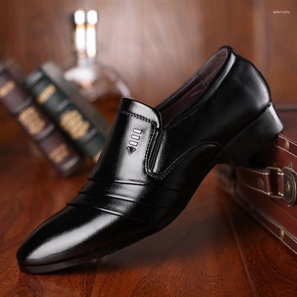 Sapatos de vestido de luxo homens de couro negócios homens mocassins pontiagudos preto oxford respirável formal 50