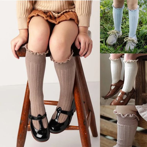 Детские носки до колена с рюшами для маленьких девочек, длинные мягкие хлопковые носки, детская школьная форма с кружевом и цветком для 08 лет 231007
