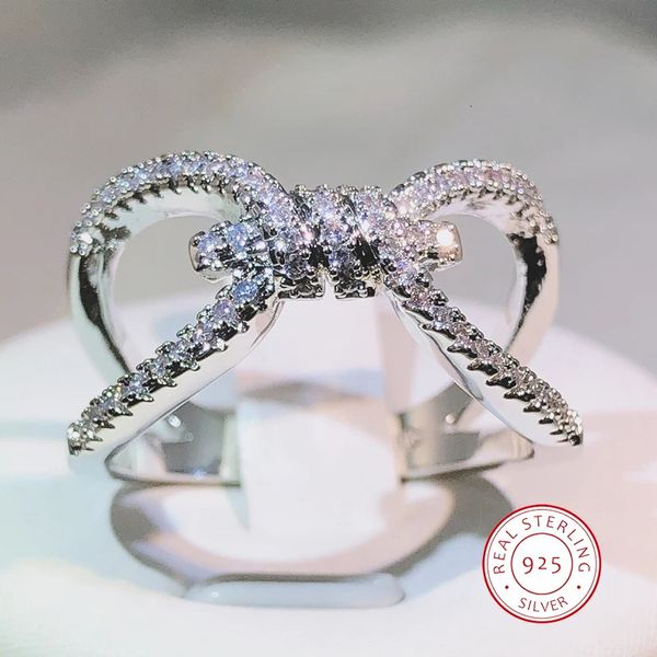 Anéis de banda 925 prata esterlina moda figura entrelaçada 8 anel para senhoras personalidade geométrica jóias festa presente de aniversário 231009